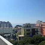 Appartamento Attico Tra Piazza Mazzini E Aurora